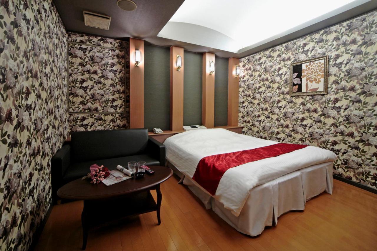 Hotel Lala Minato - Adult Only Nagoya Buitenkant foto
