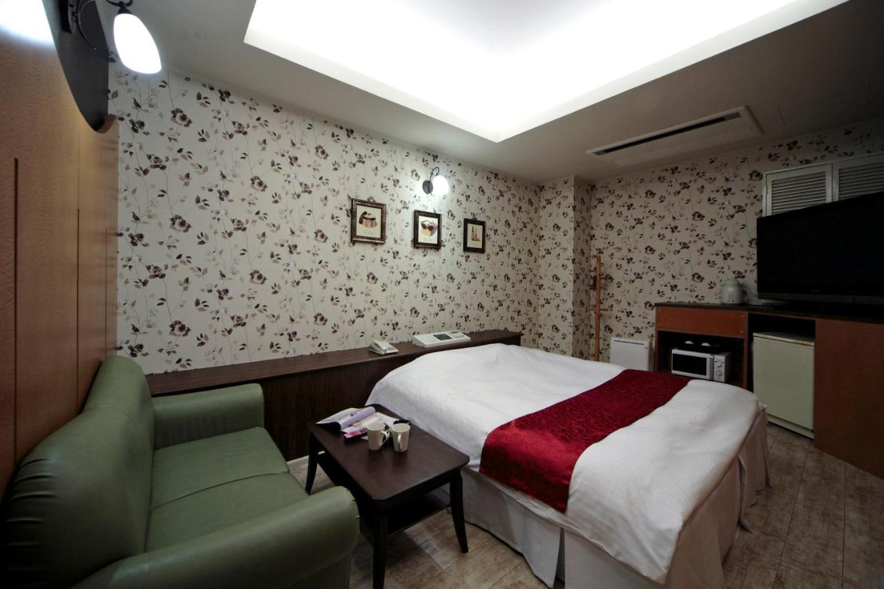 Hotel Lala Minato - Adult Only Nagoya Buitenkant foto