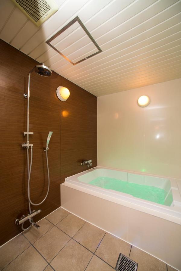 Hotel Lala Minato - Adult Only Nagoya Buitenkant foto