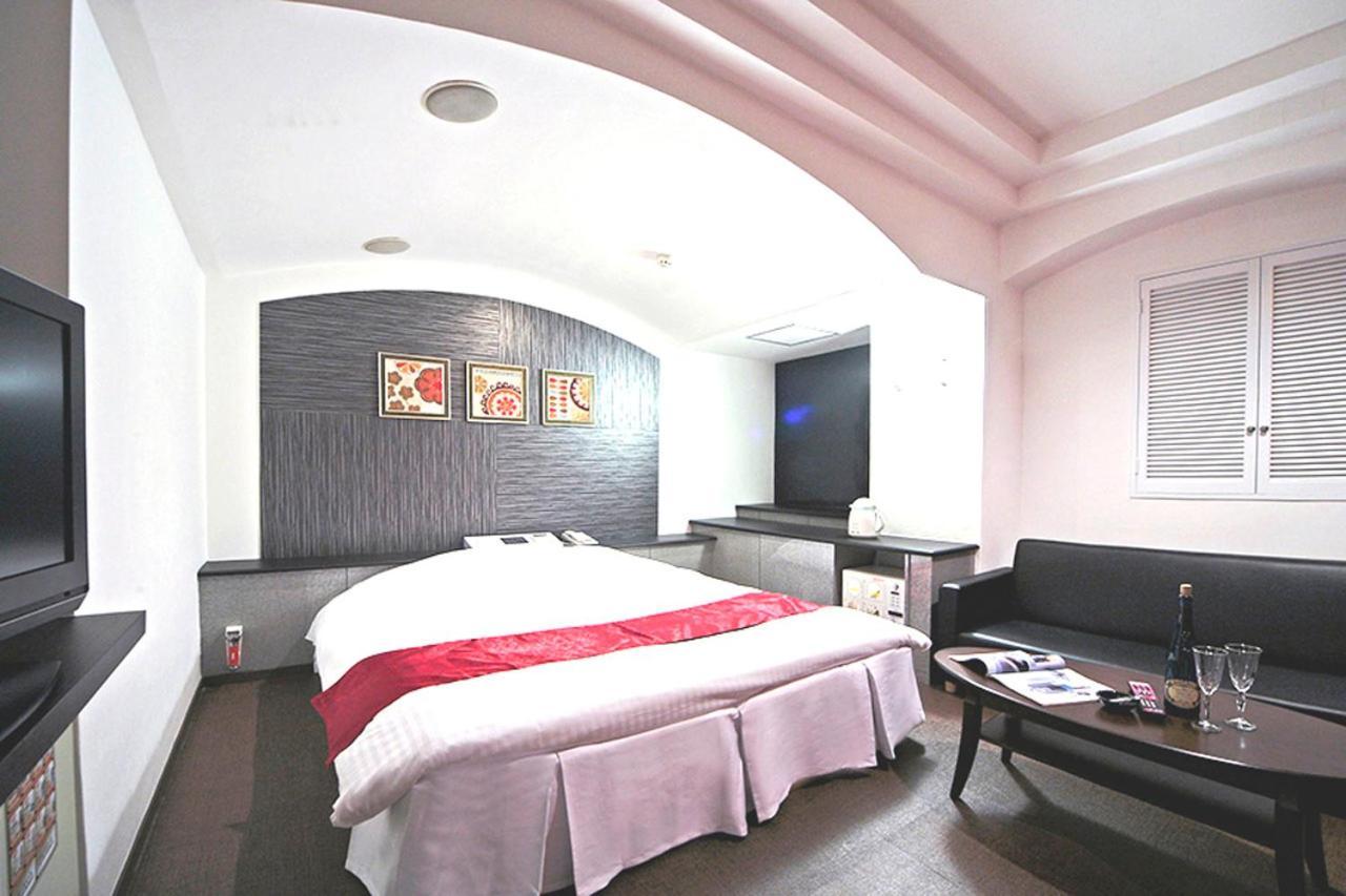 Hotel Lala Minato - Adult Only Nagoya Buitenkant foto